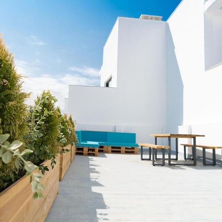 Central Penthouse With Large Private Terrace, 2 Bd Apartment Tarifa Bagian luar foto