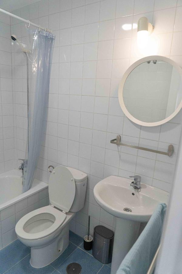 Central Penthouse With Large Private Terrace, 2 Bd Apartment Tarifa Bagian luar foto