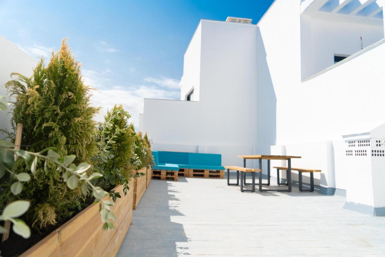 Central Penthouse With Large Private Terrace, 2 Bd Apartment Tarifa Bagian luar foto